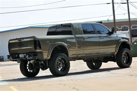 2024 ram 3500 mega cab configurations